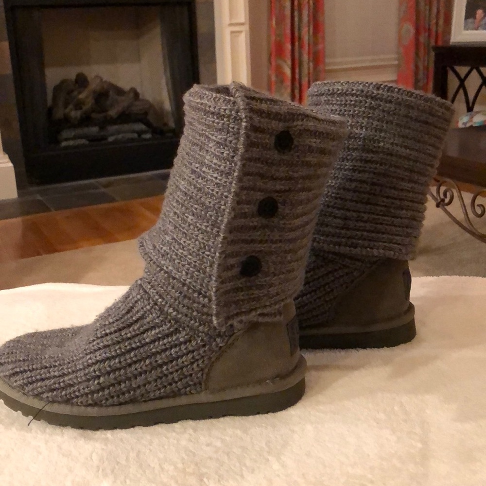 Ugg Classic Cardy II Knot Boot